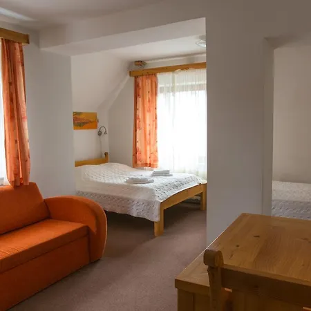 Reymontowka Гостевой дом