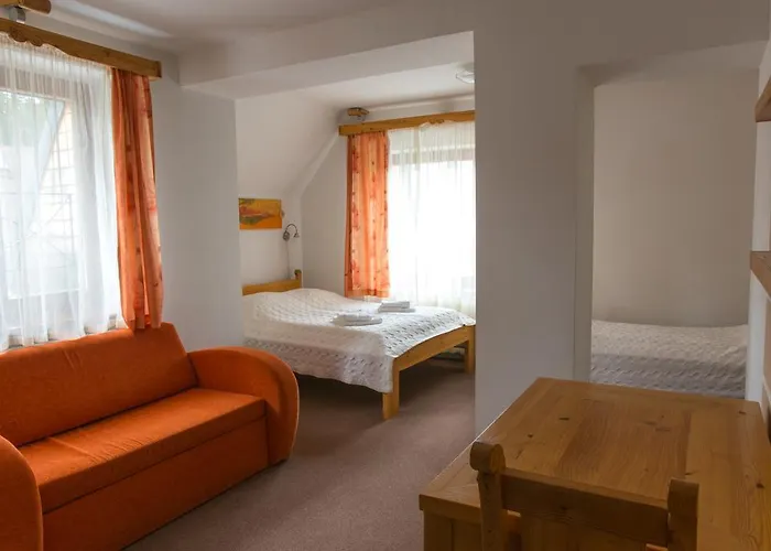 Reymontowka בית הארחה